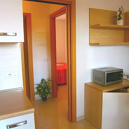 In 33582 Бібіоне