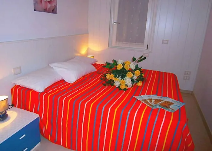 In 33582 * Μπιμπιόνε