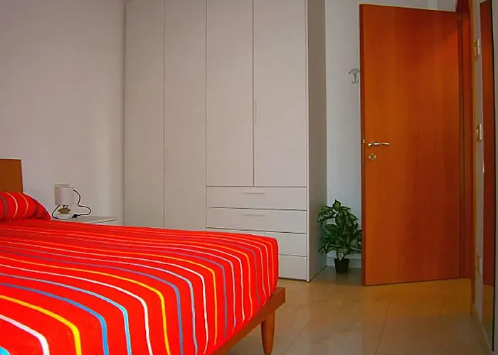 In 33582 * Μπιμπιόνε